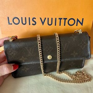Louis Vuitton Monogram Wallet with Chain Vintage